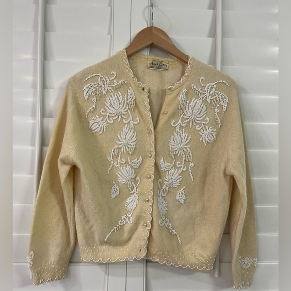 Vintage Ann & Betty’s of Miami Wool Cardigan - Picture 1 of 8
